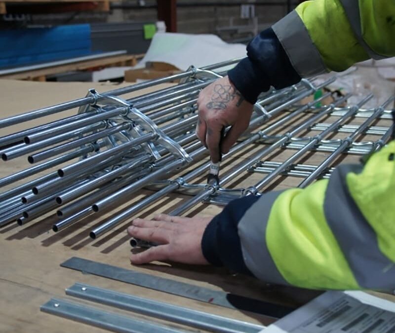 Assemblage de pièces métalliques lors de sous traitance industrielle en Isère