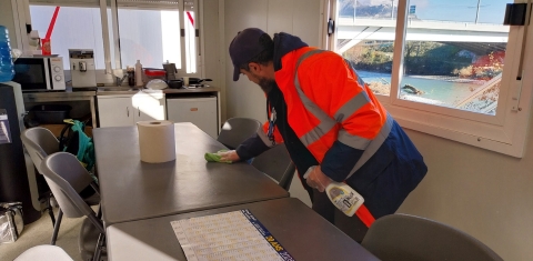 L'atelier SIIS c'est aussi des prestations de nettoyages de vos loaux d'entreprise sur le bassin grenoblois.